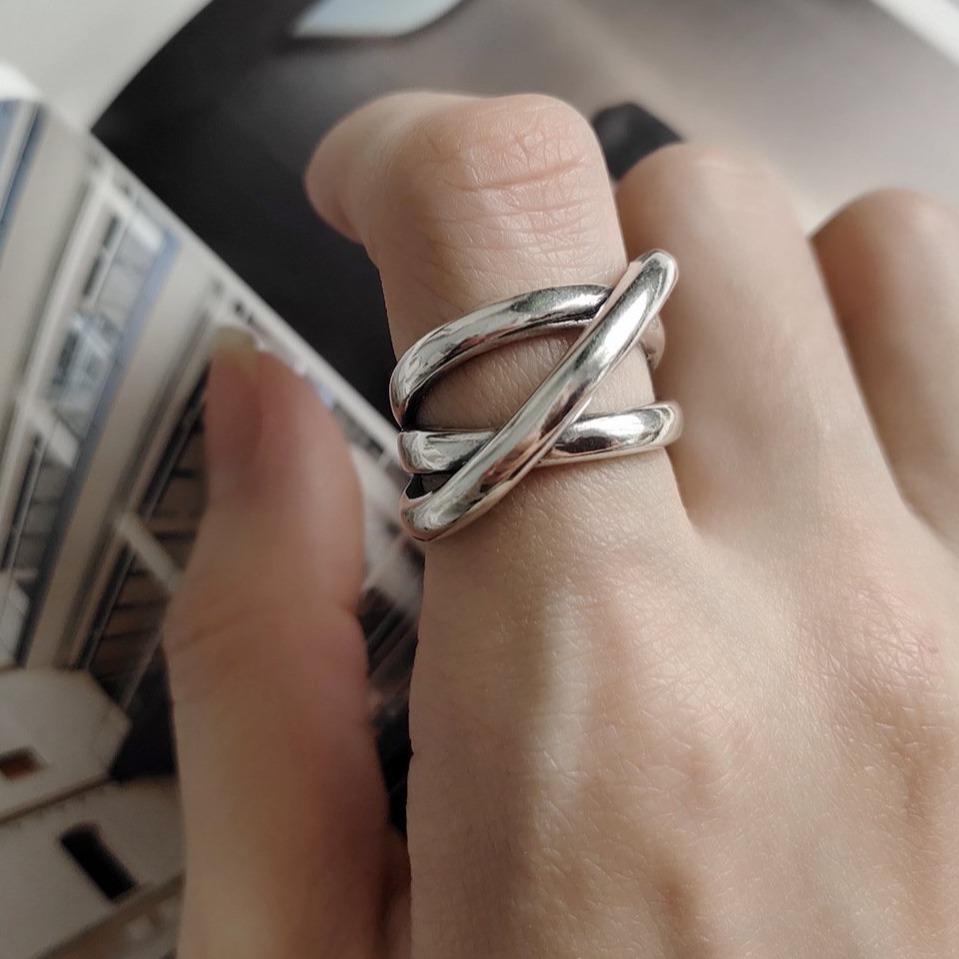 Woven Cross Line  Ring